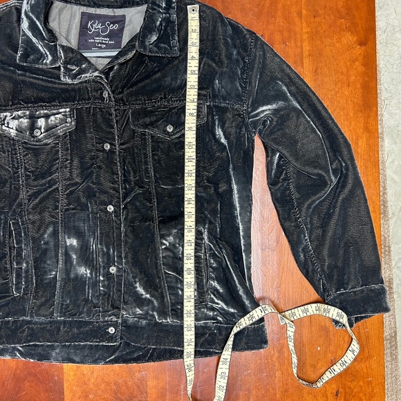 Kayla Seo Gray Velvet Blazer/Jacket - Picture 8 of 9